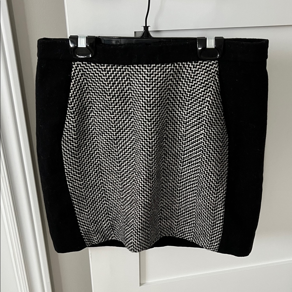 J CREW - Herringbone Pencil Skirt